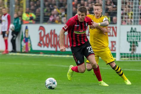 Borussia Dortmund. SC Freiburg. 19/12/2009. Odds. 1 0. 1 0. You can check live score for latest and fastest soccer results. Hear sound alert whenever there is a goal or red card. 